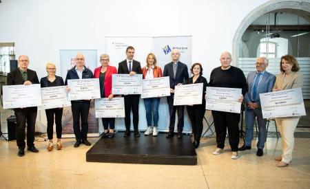 podarimo knjige-skupna